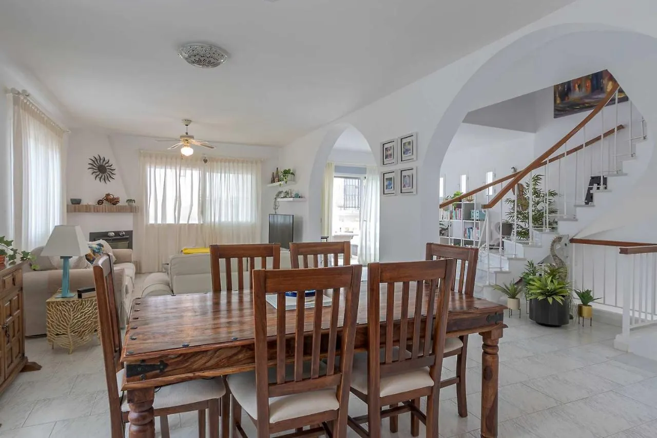 Villa Casa Jerez 14 En Nerja Hébergement de vacances